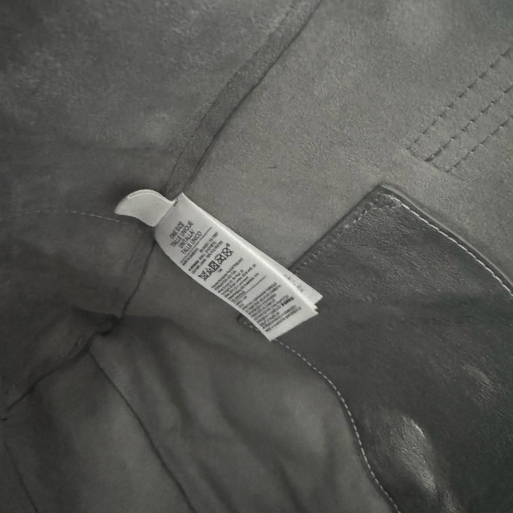 GAP silver tote - Picture 3 of 3